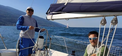 Sunset sailing trip in the Desenzano del Garda basin 8